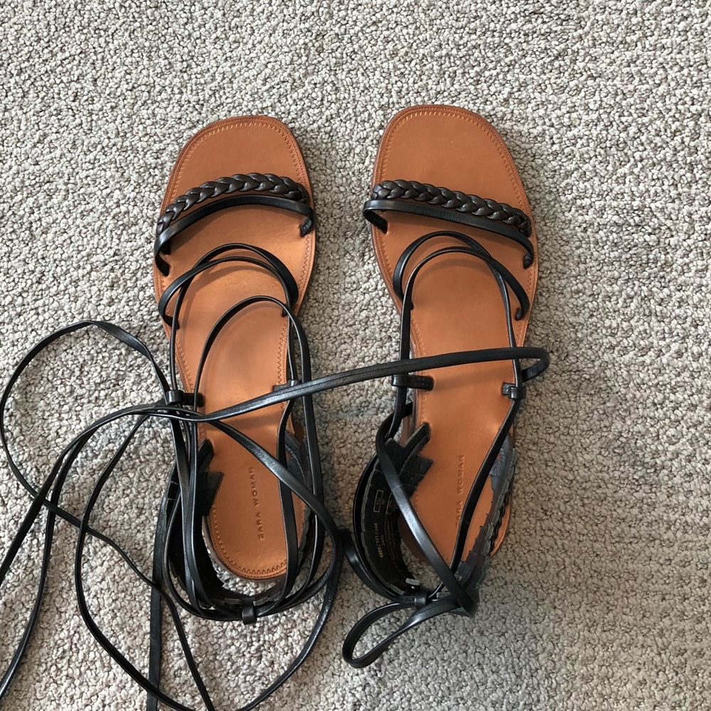 Straps Zara Heeled Sandal